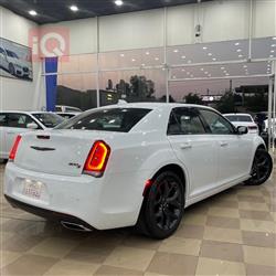 کرایسلەر 300